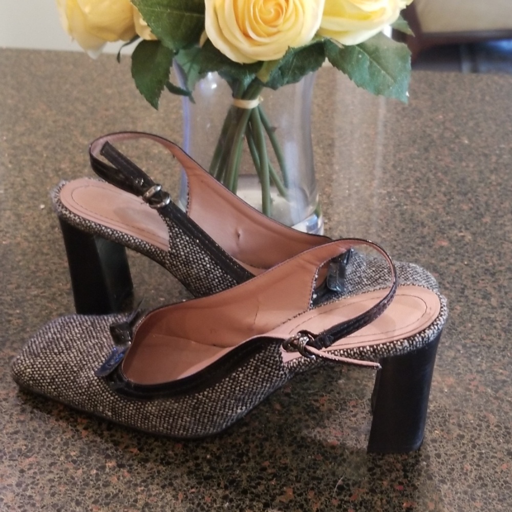 Nine West size 8 closed toe tweed block heel